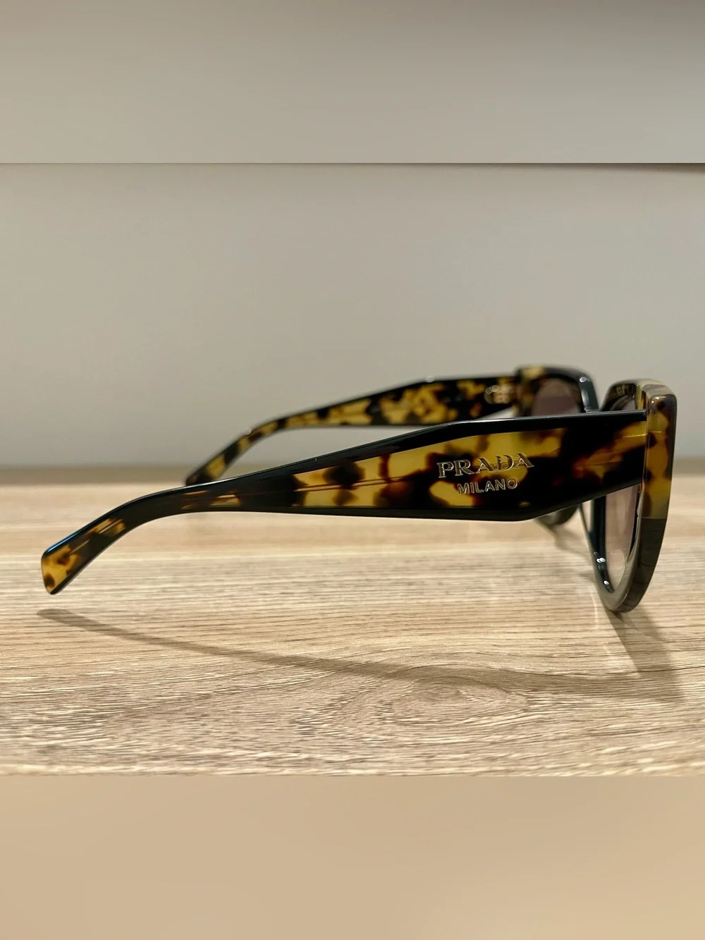 Prada Cat-Eye Sunglasses SPR 14W 389-0A7 Two-Tone Tortoise & Black 52mm